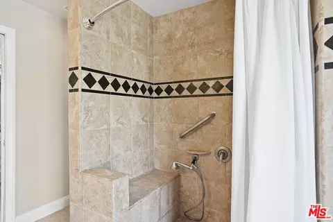Bath - 42608 Remora St, Temecula, CA 92592 photo 2 of 9