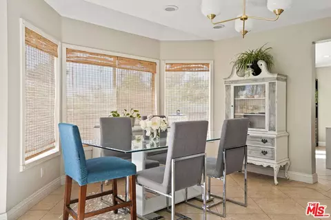 Dining - 42608 Remora St, Temecula, CA 92592 photo 1 of 2