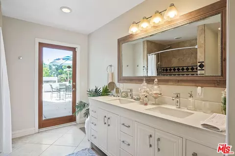 Bath - 42608 Remora St, Temecula, CA 92592 photo 1 of 9