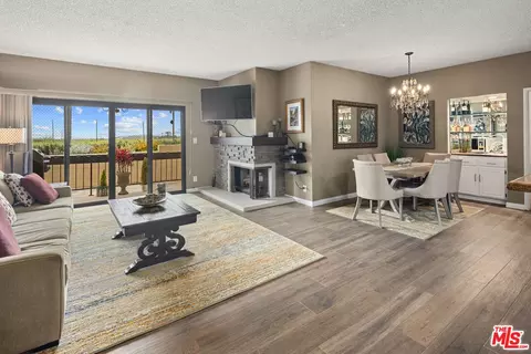 8180 Manitoba St #149, Playa Del Rey, CA 90293