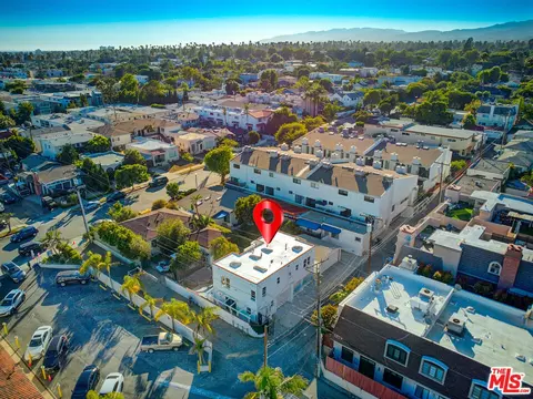 1147 24th St #ABCD, Santa Monica, CA 90403