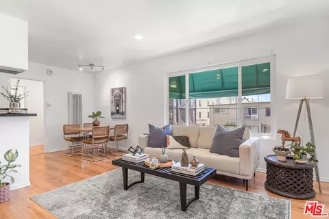 4358 Berryman Ave #9, Los Angeles, CA 90066