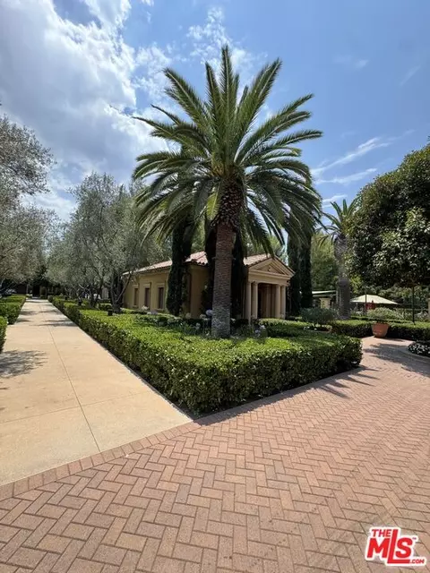 86 Cipresso, Irvine, CA 92618 photo 5