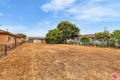Exterior - 8753 Vans St, Paramount, CA 90723 photo 7 of 10