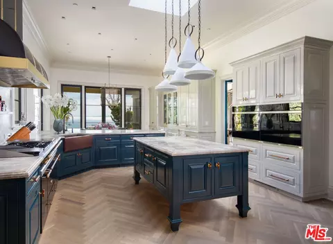 1140 E Mountain Dr, Santa Barbara, CA 93108 photo 16