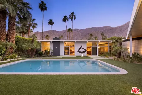 992 N Fairview Cir, Palm Springs, CA 92262