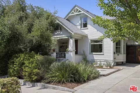 932 W Kensington Rd, Los Angeles, CA 90026