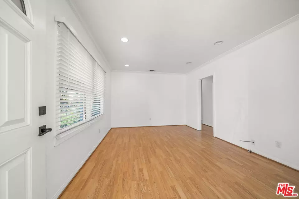 Living - 6112 Bonfair Ave, Lakewood, CA 90712 photo 1 of 3