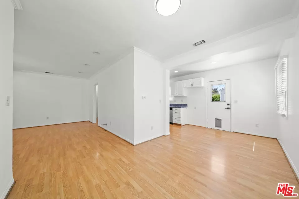 Living - 6112 Bonfair Ave, Lakewood, CA 90712 photo 3 of 3