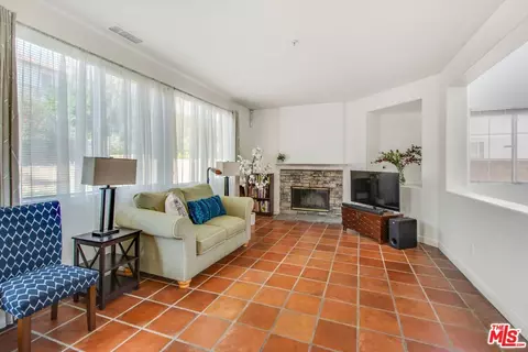 Living - 14844 Rosetown Ave, Fontana, CA 92336 photo 3 of 3