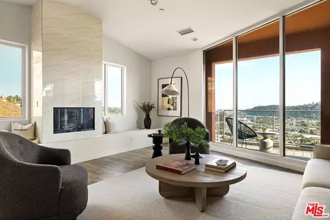 1428 Cliff Dr, Los Angeles, CA 90065