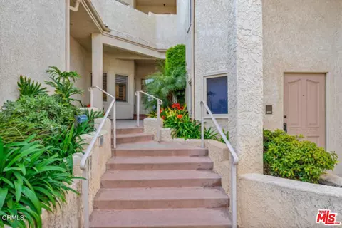 4241 Harbour Island Ln, Oxnard, CA 93035 photo 2