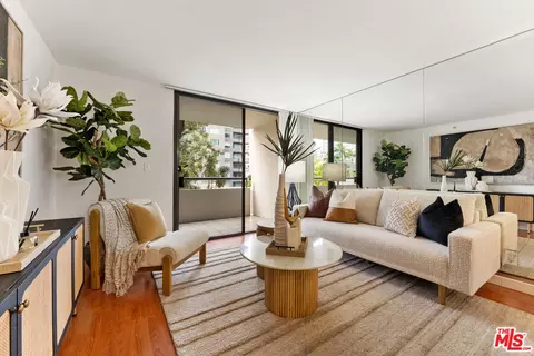 600 W 9th St #302, Los Angeles, CA 90015