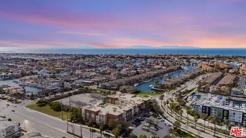 1901 S Victoria Ave #112, Oxnard, CA 93035