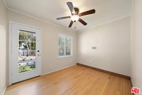2420 Roycroft Ave, Long Beach, CA 90815 photo 10