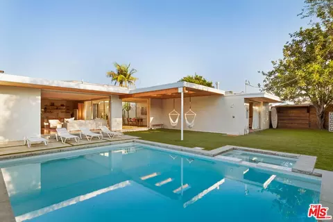 6641 Bedford Ave, Los Angeles, CA 90056