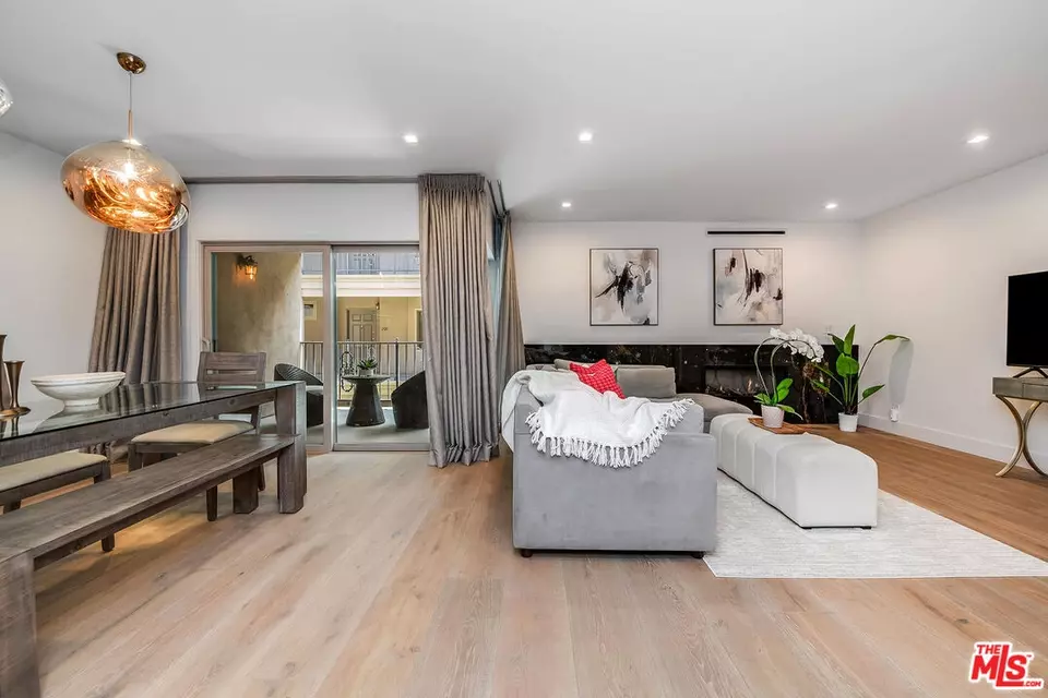 Other - 439 N Doheny Dr #204, Beverly Hills, CA 90210 photo 1 of 8