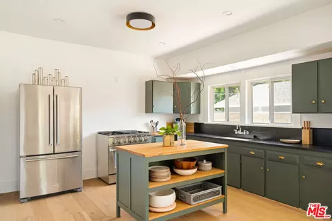 Kitchen - 385 E Montana St, Pasadena, CA 91104 photo 1 of 2