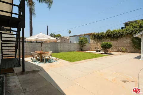 Exterior - 385 E Montana St, Pasadena, CA 91104 photo 5 of 11