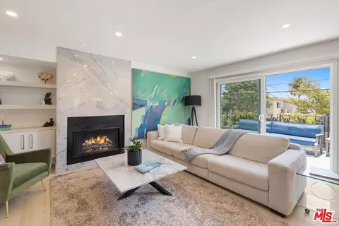 737 Pier Ave #1, Santa Monica, CA 90405