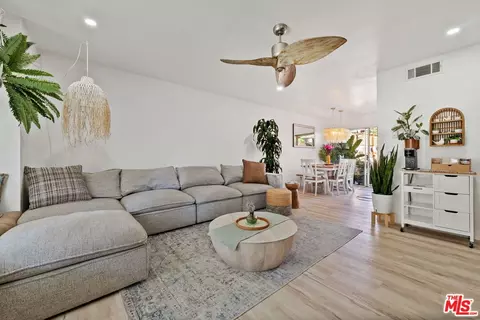 1406 Chipmunk Cir, Ventura, CA 93003