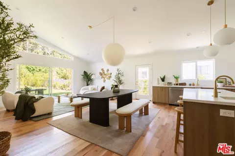 3974 S Orange Dr, Los Angeles, CA 90008