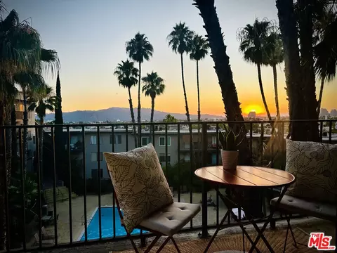 1517 E Garfield Ave #98, Glendale, CA 91205