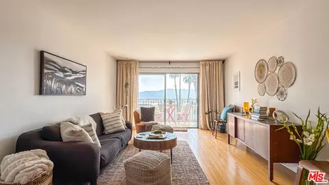 1517 E Garfield Ave #98, Glendale, CA 91205 photo 2