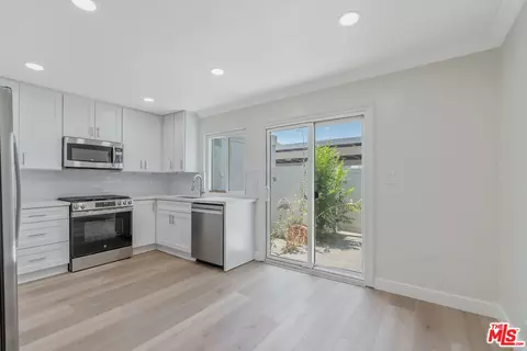 46 Eagle Pt, Irvine, CA 92604 photo 11