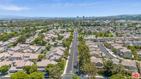 46 Eagle Pt, Irvine, CA 92604 photo 30