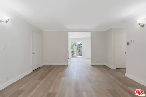 Living - 46 Eagle Pt, Irvine, CA 92604 photo 2 of 4