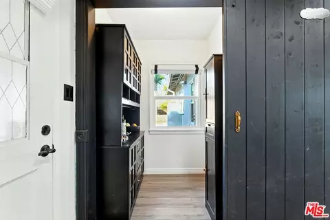 Entry Way - 6627 Western Ave, Riverside, CA 92505 photo 4 of 5