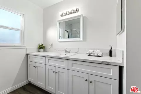 Bath - 6627 Western Ave, Riverside, CA 92505 photo 1 of 6
