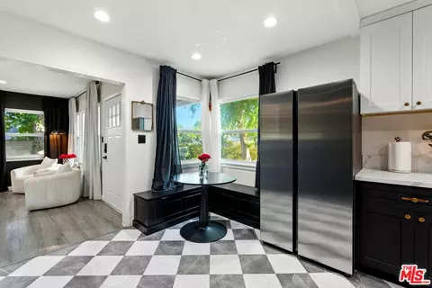 Entry Way - 6627 Western Ave, Riverside, CA 92505 photo 2 of 5