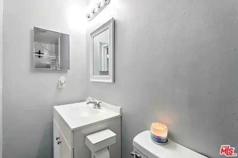 Bath - 6627 Western Ave, Riverside, CA 92505 photo 6 of 6