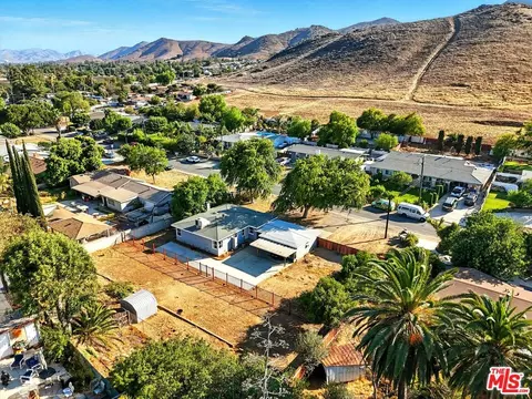 View/Area - 6627 Western Ave, Riverside, CA 92505 photo 5 of 18