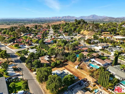 View/Area - 6627 Western Ave, Riverside, CA 92505 photo 13 of 18