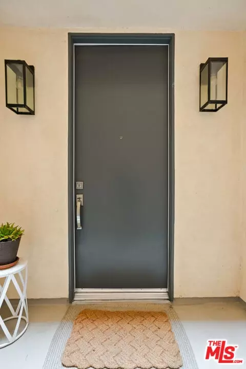 14111 W Monroe Pl, Van Nuys, CA 91405 photo 40