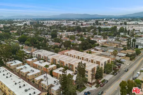 14111 W Monroe Pl, Van Nuys, CA 91405 photo 47