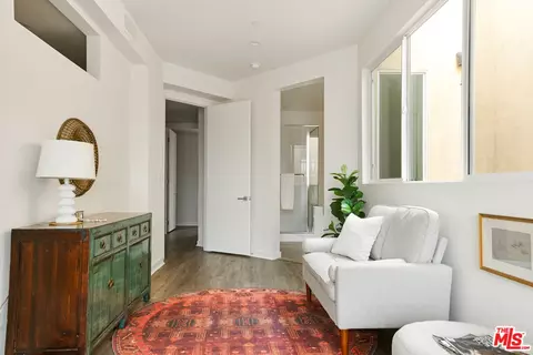14111 W Monroe Pl, Van Nuys, CA 91405 photo 35