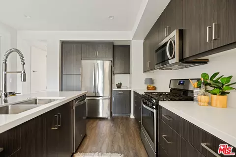 14111 W Monroe Pl, Van Nuys, CA 91405 photo 18