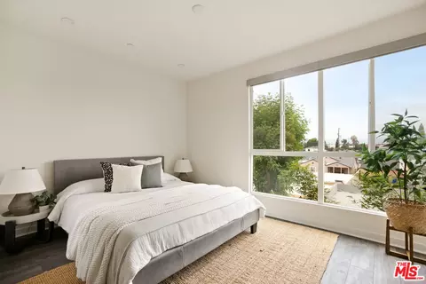 14111 W Monroe Pl, Van Nuys, CA 91405 photo 34