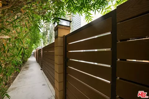 14111 W Monroe Pl, Van Nuys, CA 91405 photo 44