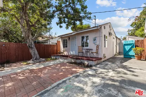 6841 Haywood St, Tujunga, CA 91042