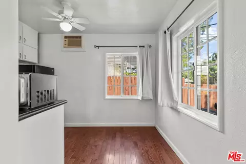 6841 Haywood St, Tujunga, CA 91042 photo 9