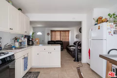 970 E 9th St, Pomona, CA 91766 photo 23