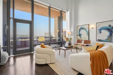 1100 Wilshire Blvd #1702, Los Angeles, CA 90017