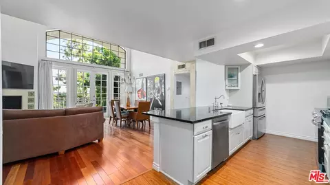 10327 Missouri Ave #301, Los Angeles, CA 90025