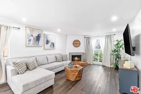 Living - 24613 Neptune Ave, Carson, CA 90745 photo 1 of 1