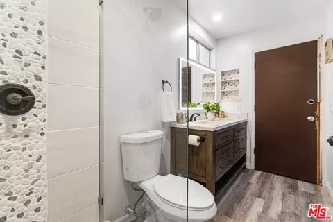 Bath - 24613 Neptune Ave, Carson, CA 90745 photo 7 of 7